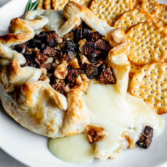 pastry wrapped baked brie