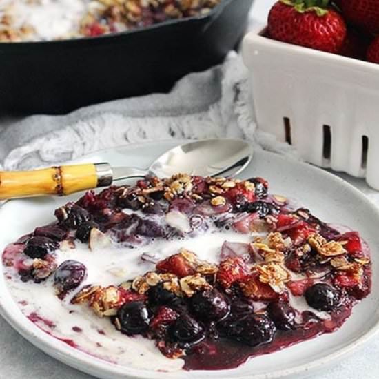 Almond Berry Crisp w/ Whipped Cream