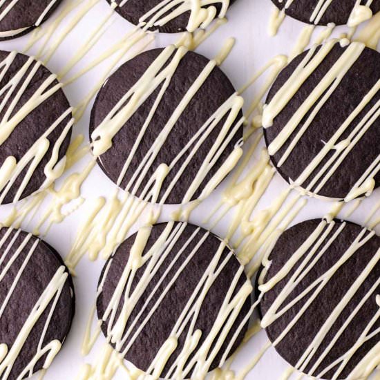 Chocolate Cream Cookies