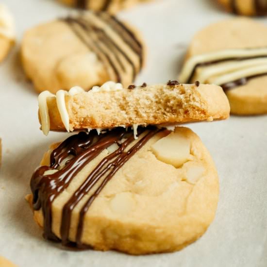 Macadamia Nut Shortbread Cookies