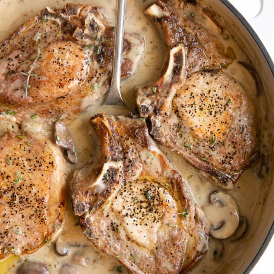 Creamy Smothered Pork Chops