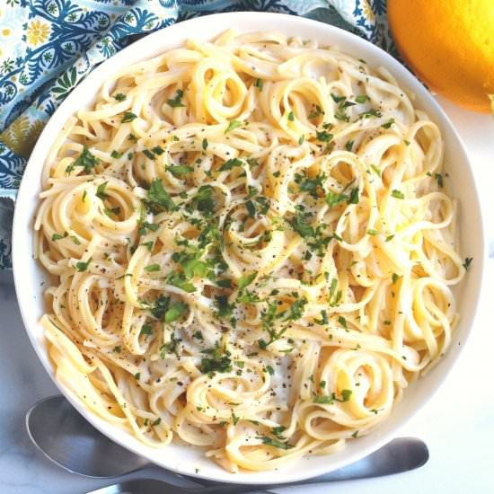 Vegan Cauliflower Alfredo Sauce
