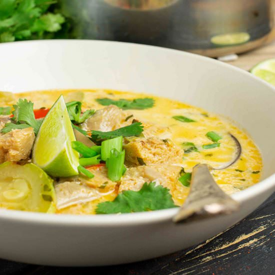 Coconut Curry Chick’n Soup – Vegan