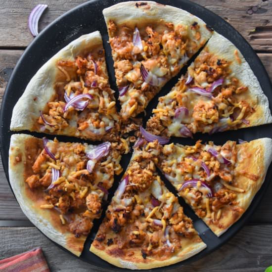 Pizza with chicken