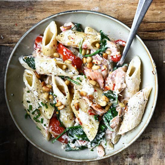 Penne with salmon and mascarpone