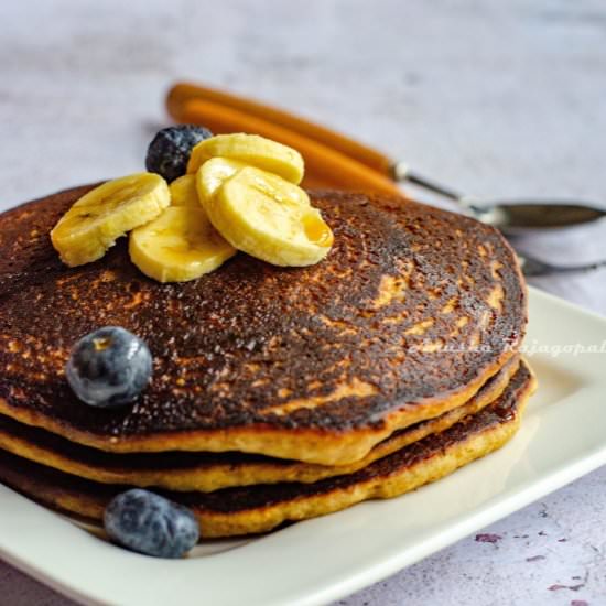 Eggless Banana Oatmeal Pancakes
