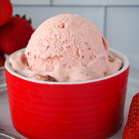 No churn strawberry ice cream
