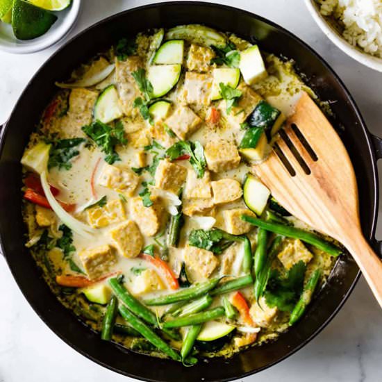 Thai-Style Tempeh Green Curry