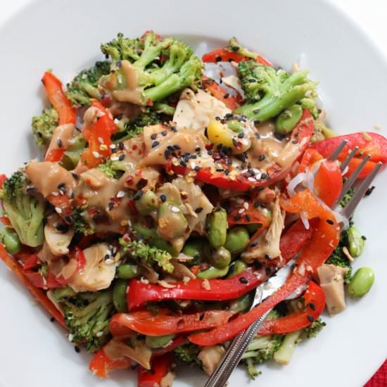 Veggie stir fry with peanut sauce