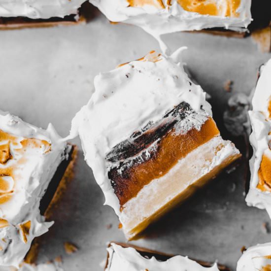 Shortbread Caramel S’more Bars