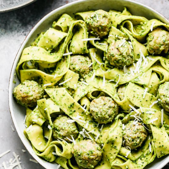Kale Pesto Pasta