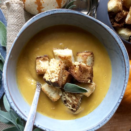 pumpkin soup with manchego croutons