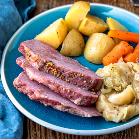 Instant Pot Corned Beef and Cabbage