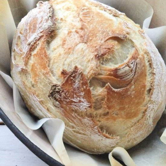 Easy no knead crusty country loaf