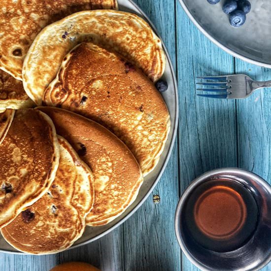 Fluffy Blueberry Pancakes