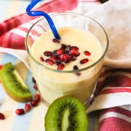 Mango and Banana Smoothie