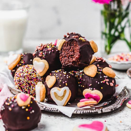 Vegan Chocolate Cake Balls