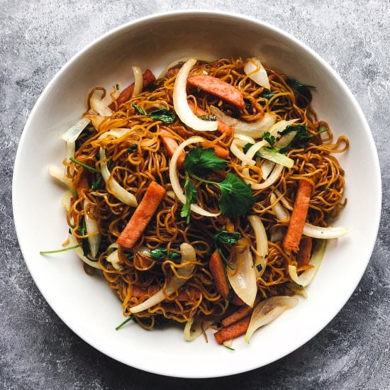 SOY SAUCE PAN-FRIED NOODLES