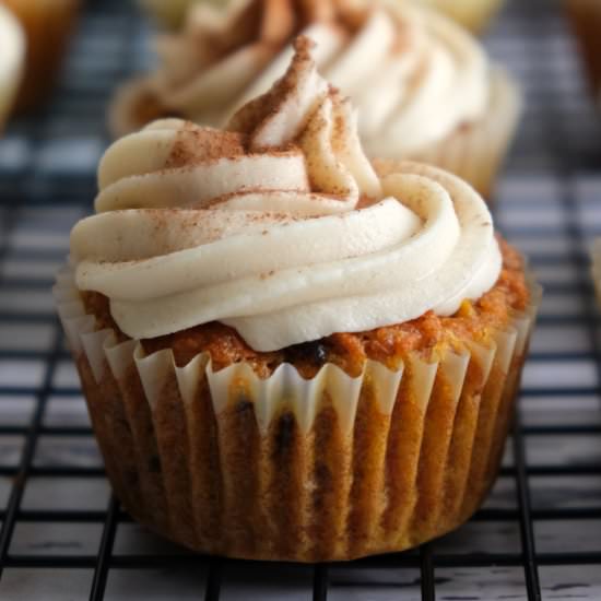 Vegan Carrot Cake Cupcakes