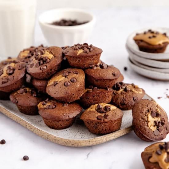 Healthy Peanut Butter Brownie Bites