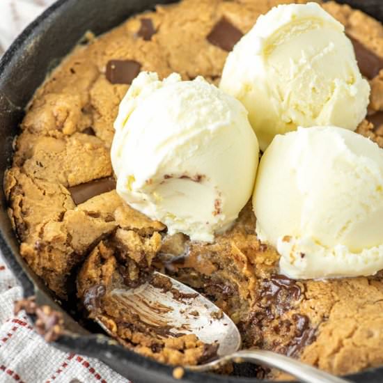 Chocolate Chip PB Skillet Cookie