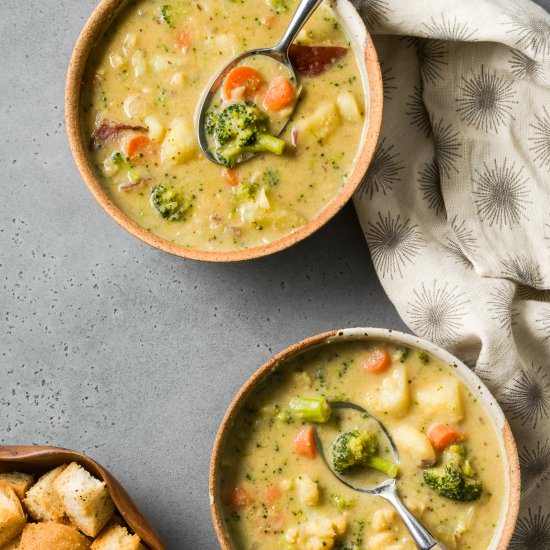 Vegan Broccoli Cheese Soup