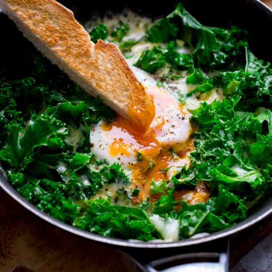 Creamy Eggs and Kale Breakfast