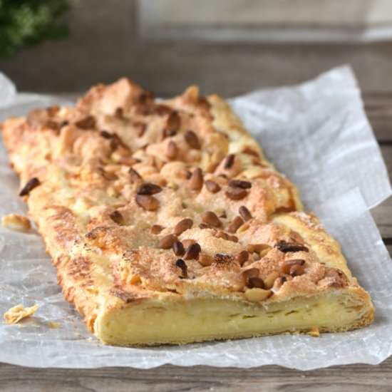 Spanish  cake with pastry cream