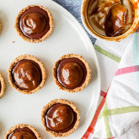 Vegan Chocolate Caramel Tarts