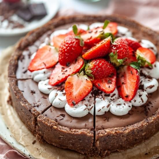 No-Bake Vegan Chocolate Pie
