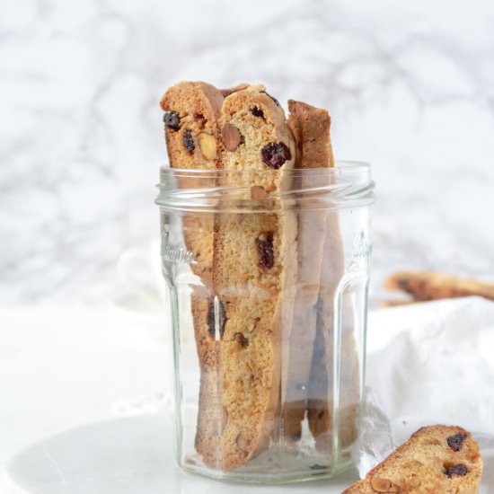 cranberry and pistachio biscotti