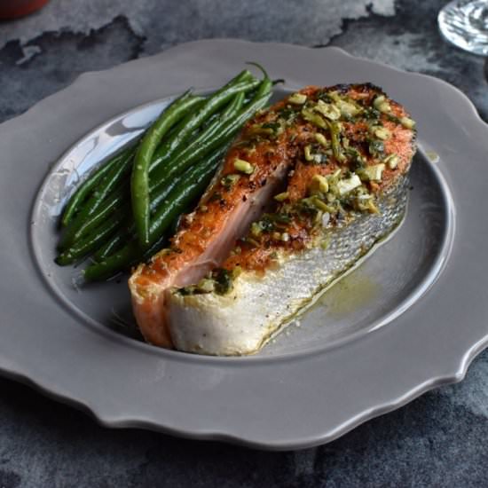 Salmon steaks with majado