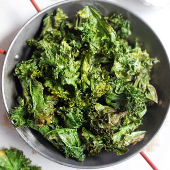 Crispy Air Fryer Kale Chips