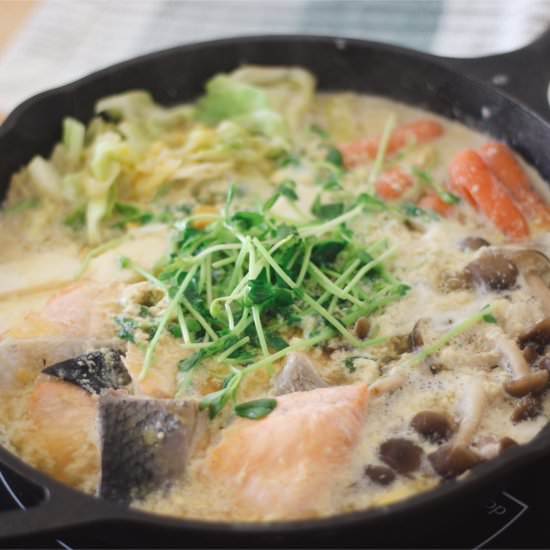 Japanese Hot Pot – Salmon Nabe