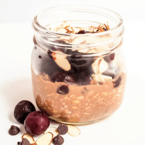 Cherry Chocolate Overnight Oats