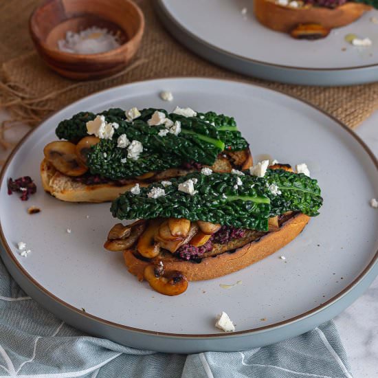 Mushroom Toasts with Vegetable Top