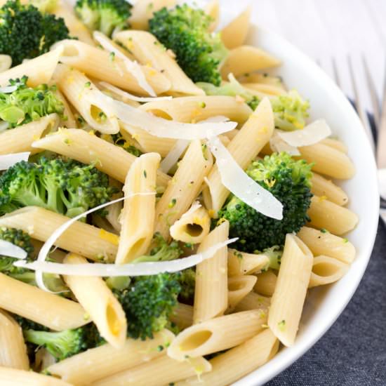 25 Minute Lemon Broccoli Pasta