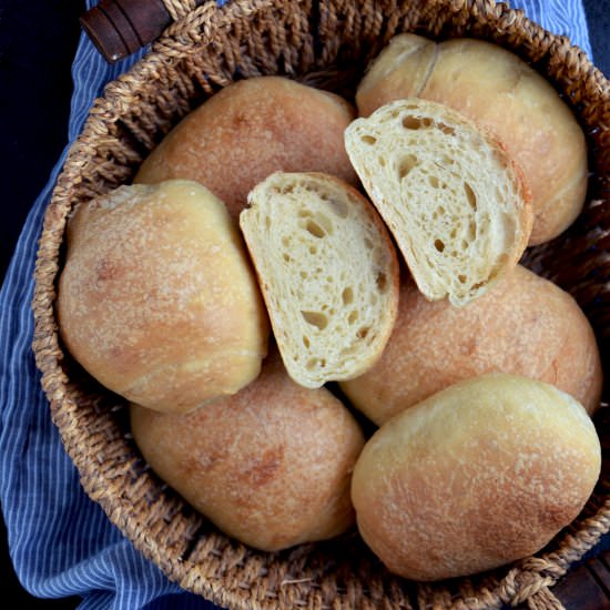 Easy soft olive oil rolls