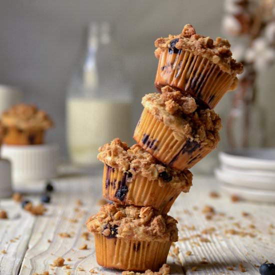 Blueberry Cardamom Crumb Muffins