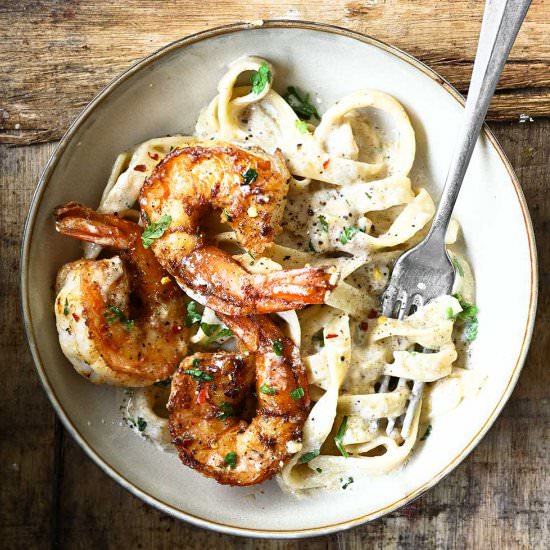 Creamy Garlic Shrimp Pasta