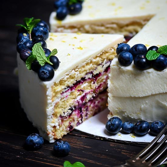 Low-Carb Lemon Layer Cake