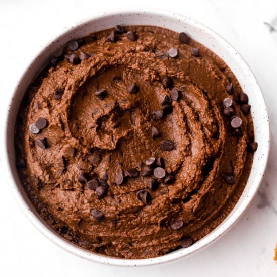 10 Minute Dark Chocolate Hummus