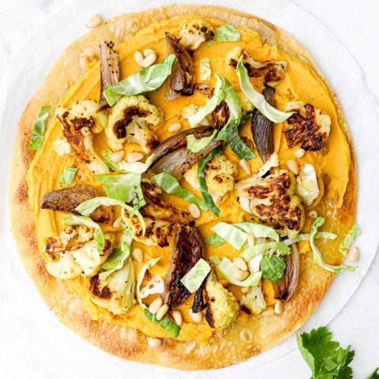 30 Minute Hummus Pizza