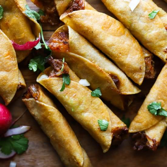 Baked Chipotle Chicken Taquitos