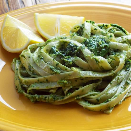 Fettuccine with Spinach Pesto