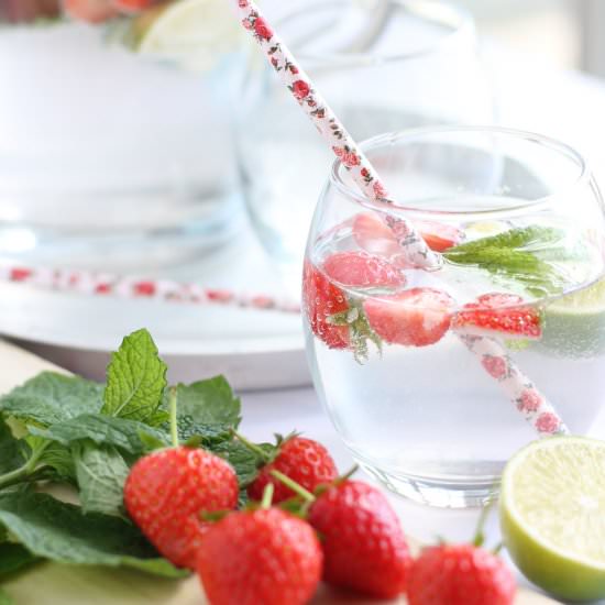 Strawberry Mojito Cooler