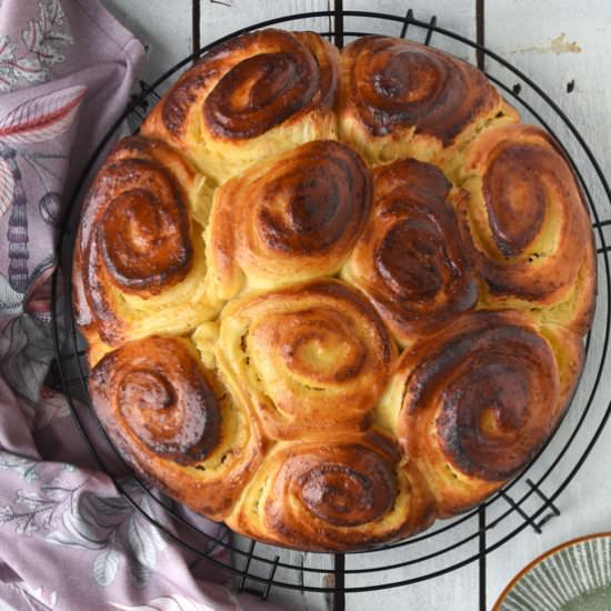 Brioche with Custard