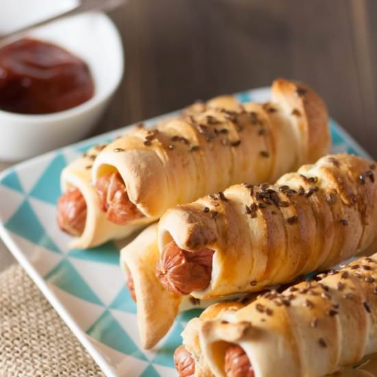 No-knead hot dog buns