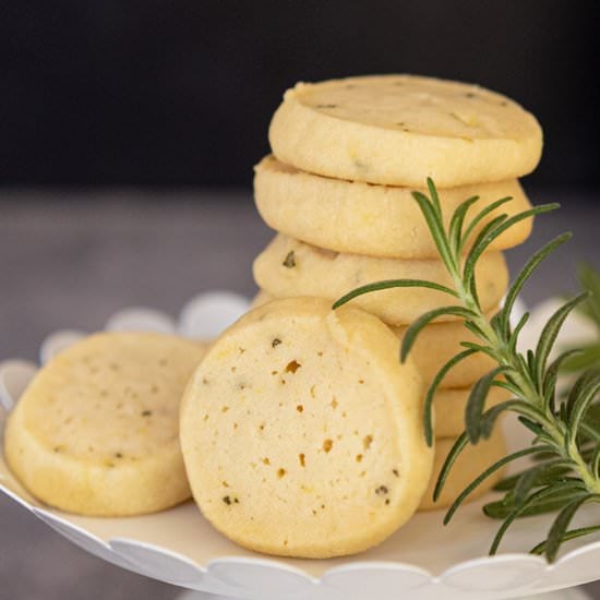 Rosemary with lemon shortbread