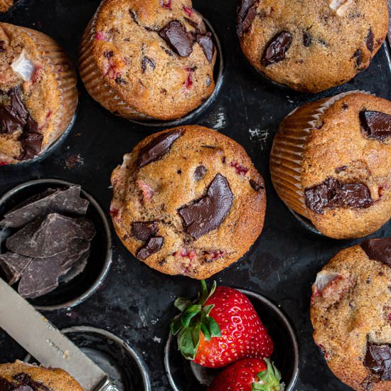 Strawberry dark chocolate muffins